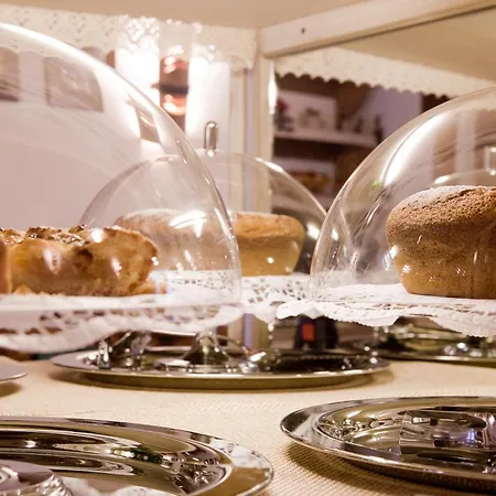 Garni La Rua Nel Bosco Отель Ривизондоли